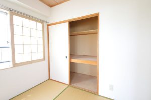 3LDKタイプ：和室の押入れ画像
